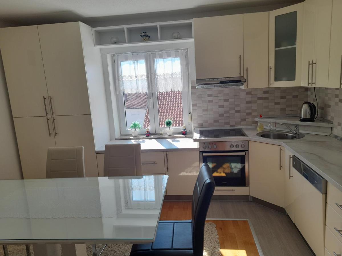 Apartman Zoran Livno Buitenkant foto