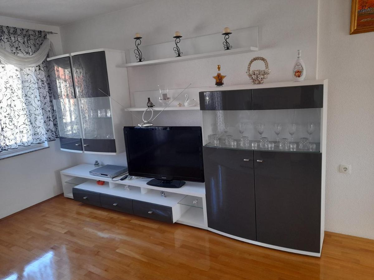 Apartman Zoran Livno Buitenkant foto